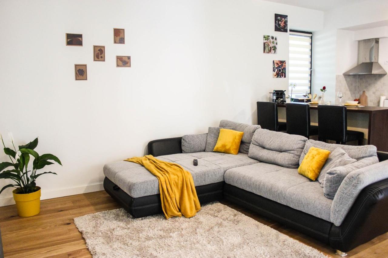 8Ight Apartment Brasov Exterior photo